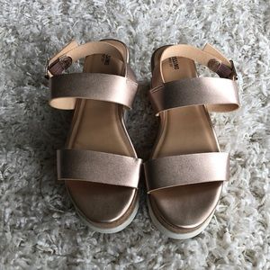 NEW Rosegold Mossimo Flatform Sandals